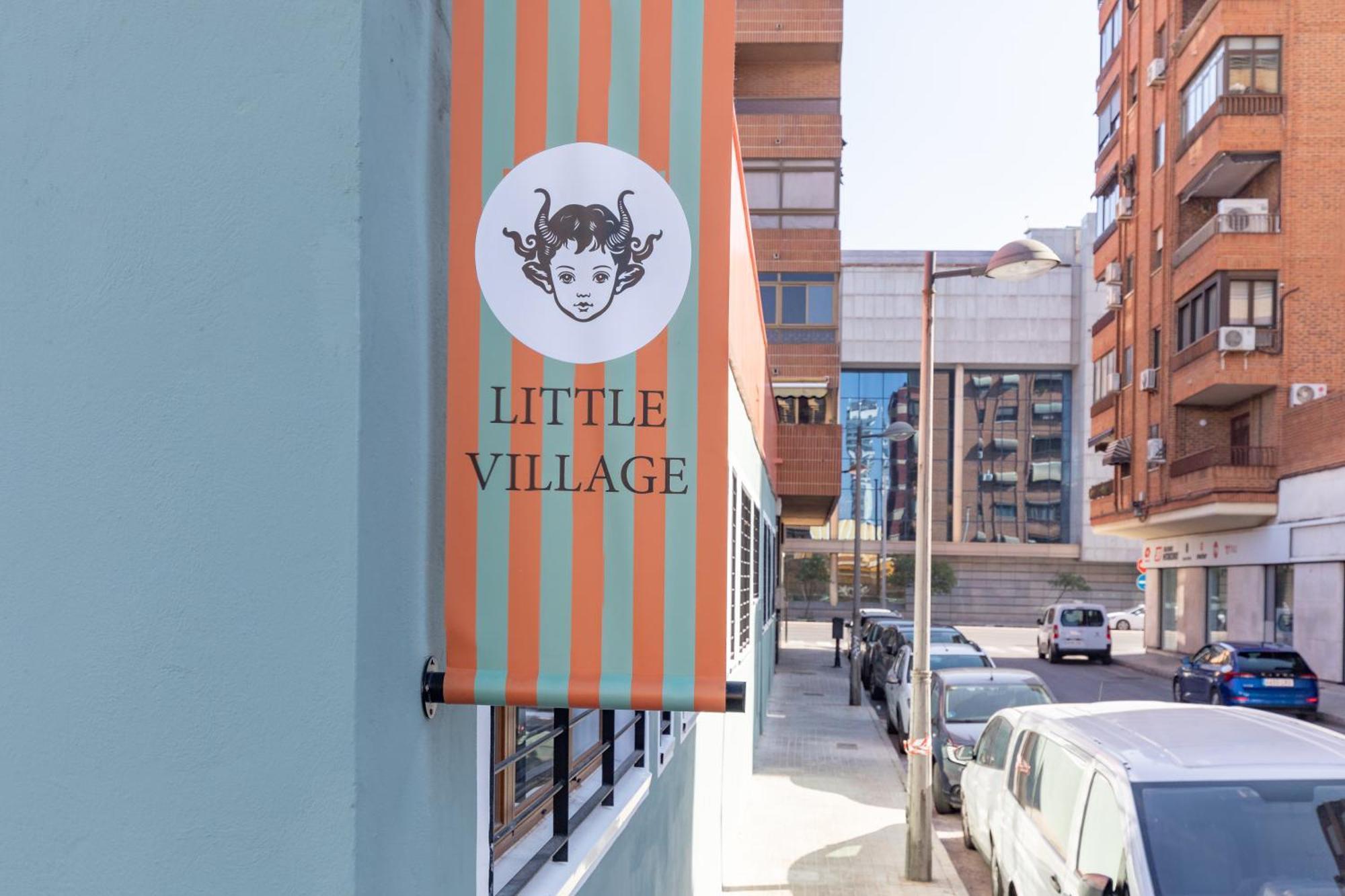 The Little Village Apartments Valencia Eksteriør billede